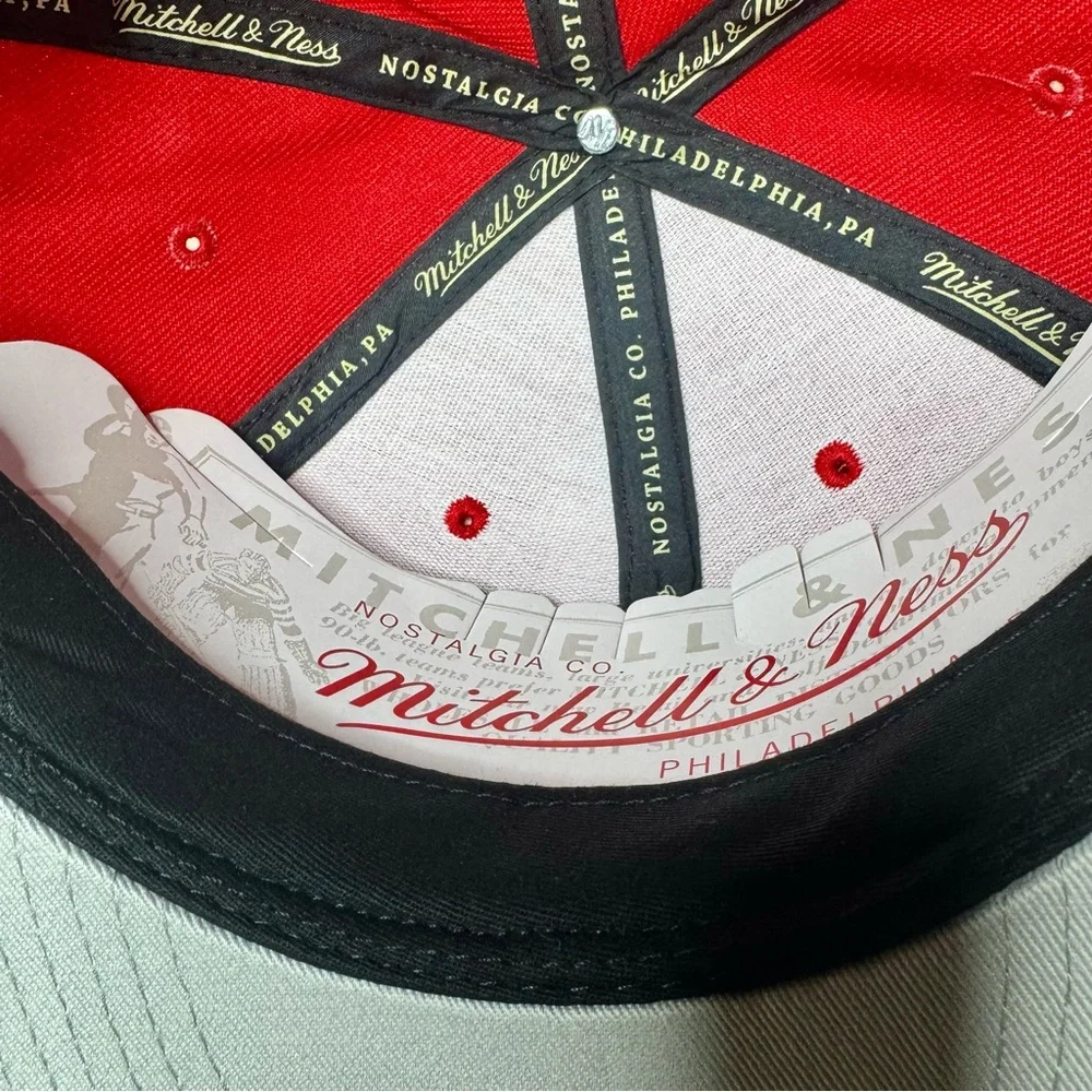 Washington Bullets Snapback Hat - Picture 4 of 4